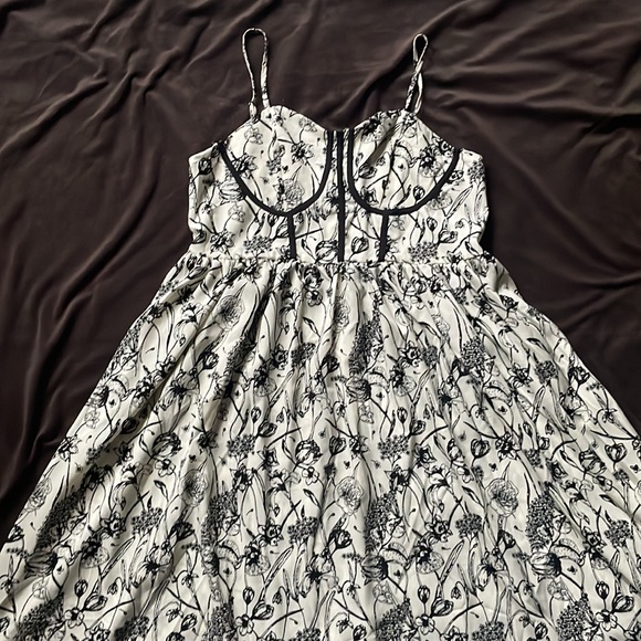 Floral Print Cami Dress - Picture 3 of 4